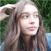 Étudiante à Sciences Po Bordeaux offre des cours particuliers pour les élèves de niveau collège et lycée.